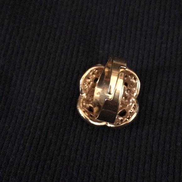 Ring - Picture 2 of 2